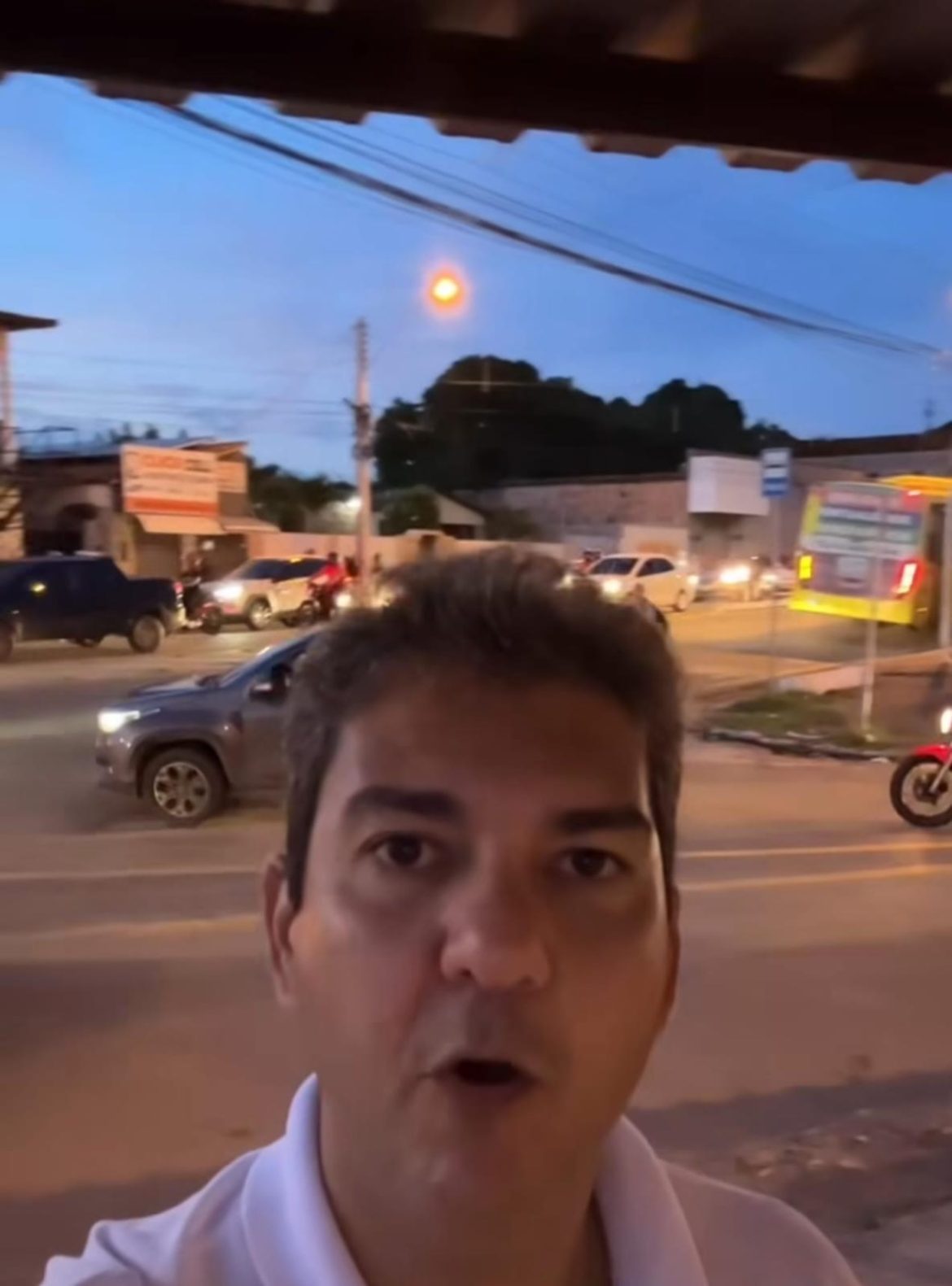 Moradores protestam contra descaso de Braide na região do Turu