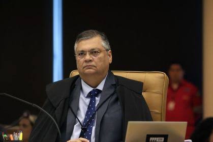 Flávio Dino acolhe petição de Iracema e manda Polícia Federal investigar Brandão