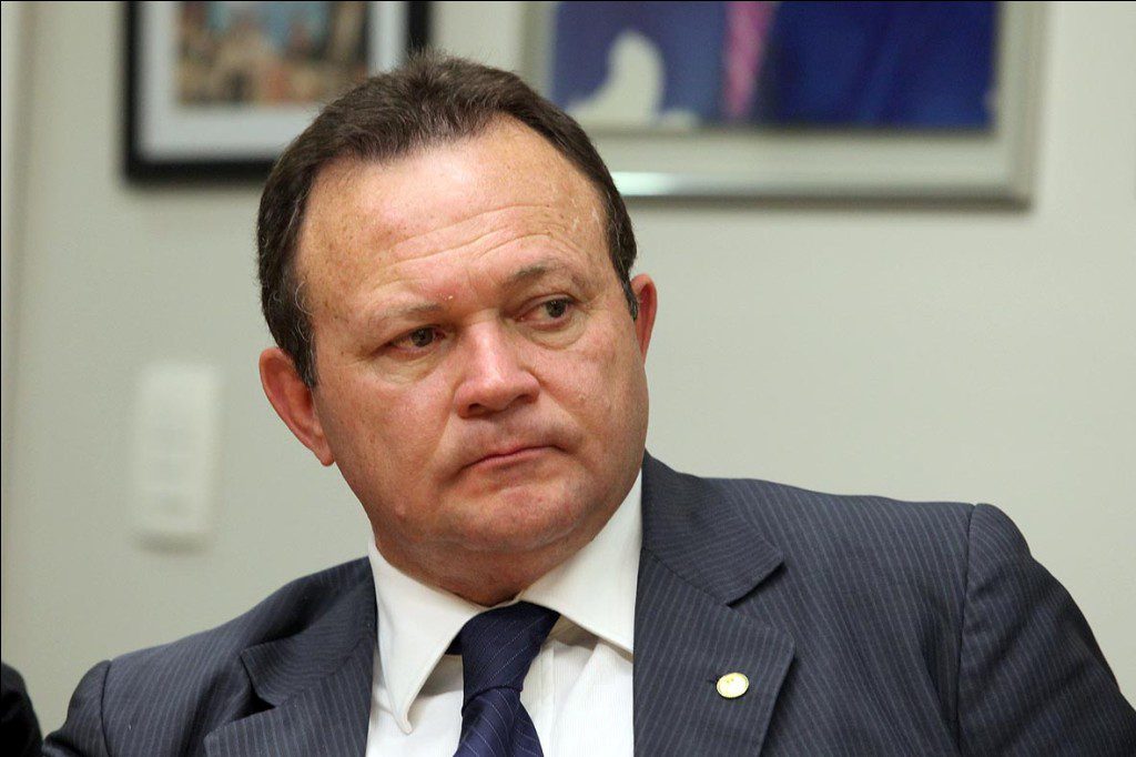 Justiça suspende propaganda eleitoral de Brandão e sobrinho bancada com dinheiro público