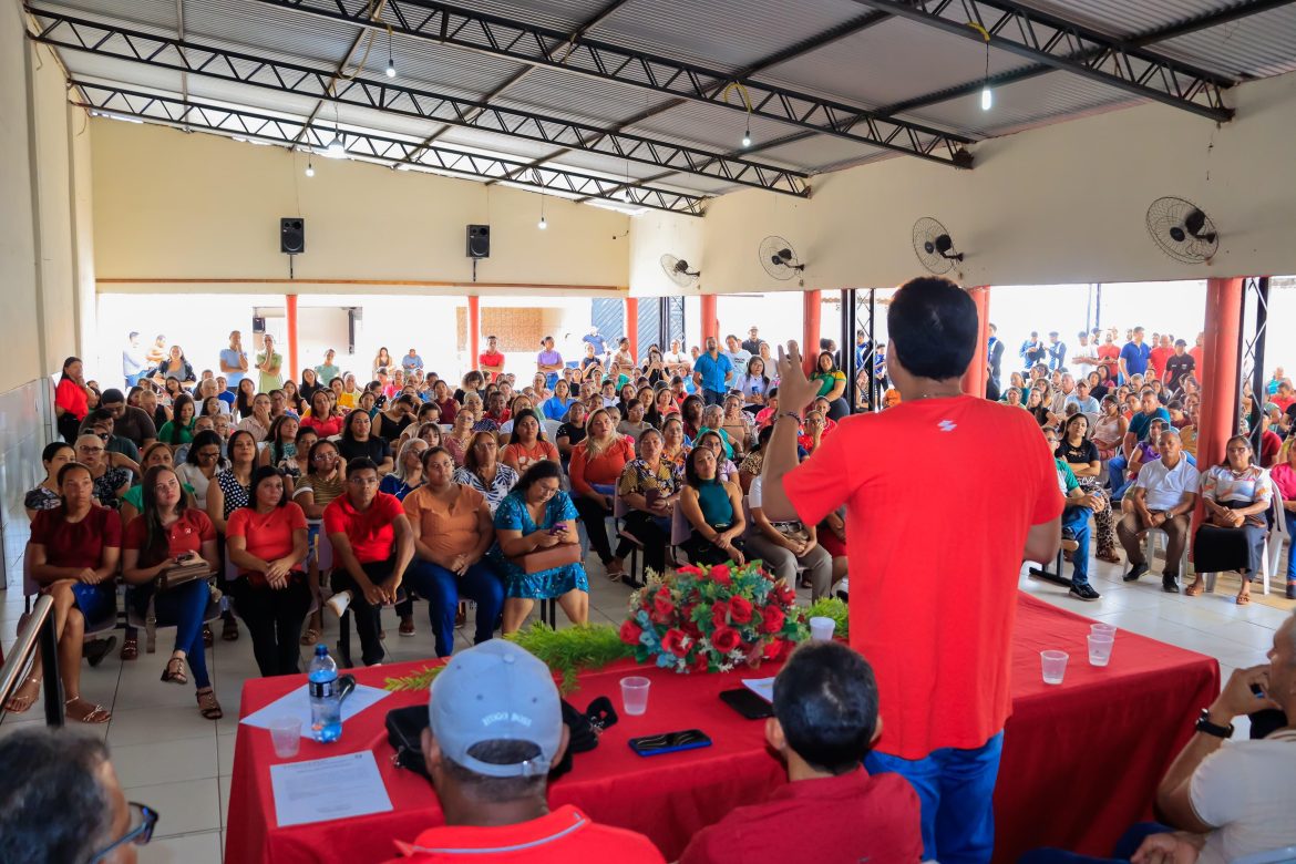 Vice-governador Felipe Camarão reúne com professores e lideranças em mais um “Diálogos pelo Maranhão”, desta vez em Cidelândia