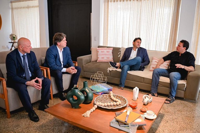 4dffb98f-22f9-4795-bc20-931211abe67a