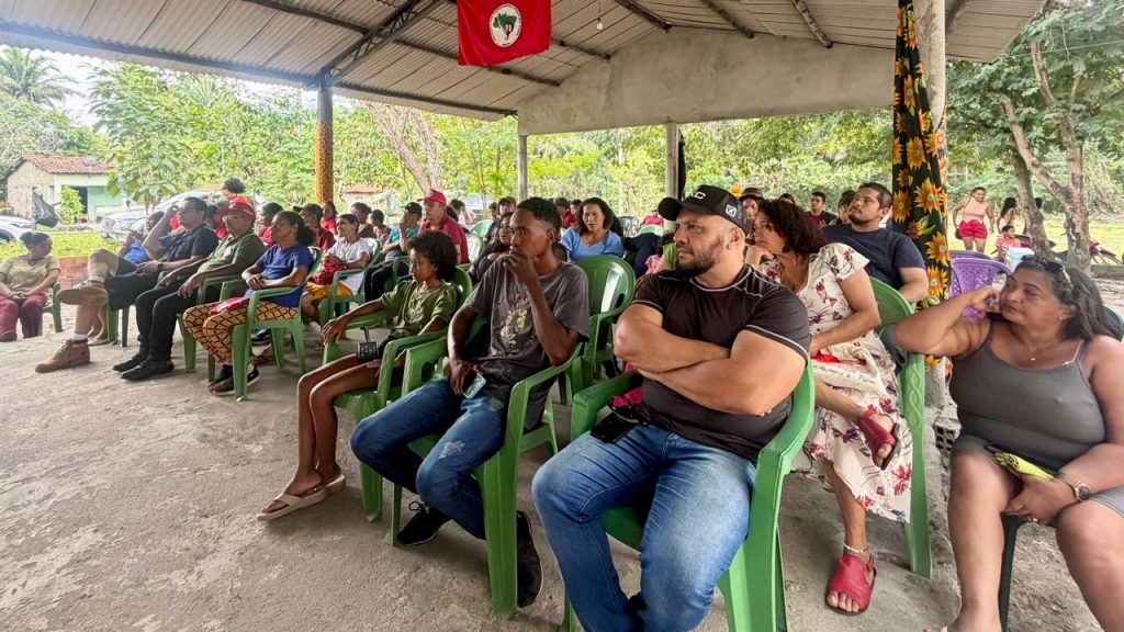 Eliziane Gama destaca força da agricultura familiar durante celebração dos 19 anos do Assentamento Cristina Alves