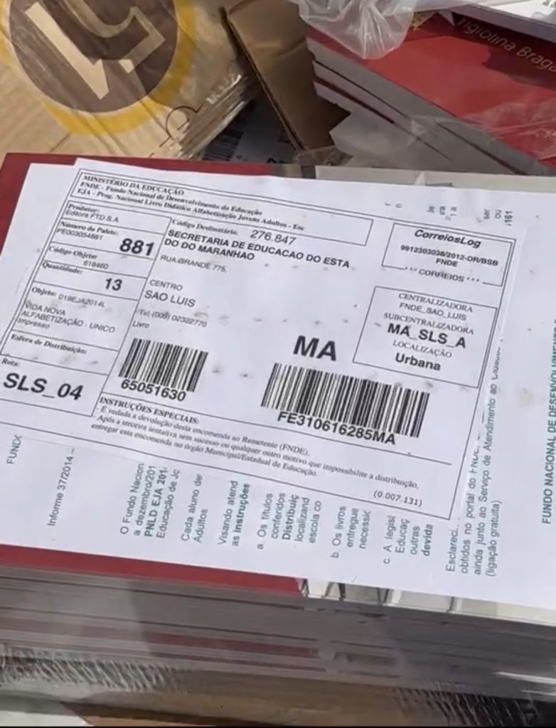 Bomba! Alô PF: livros comprados por R$ 200 milhões com dinheiro do precatório do FUNDEF são encontrados descartados em “ECOPONTO”
