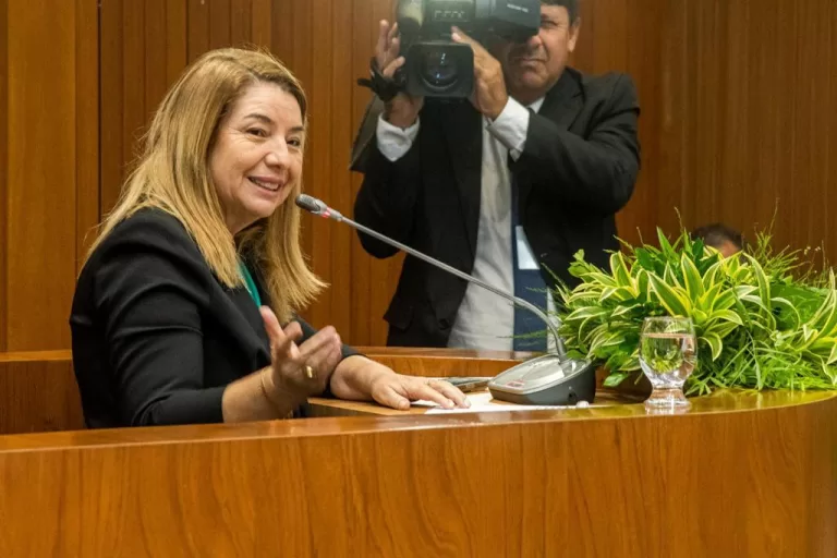 Dep. Iracema Vale (1)