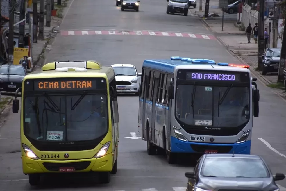 Vídeo: Sindicato dos Rodoviários mantém paralisação de ônibus na quinta, com manifestação agora às 15 Horas