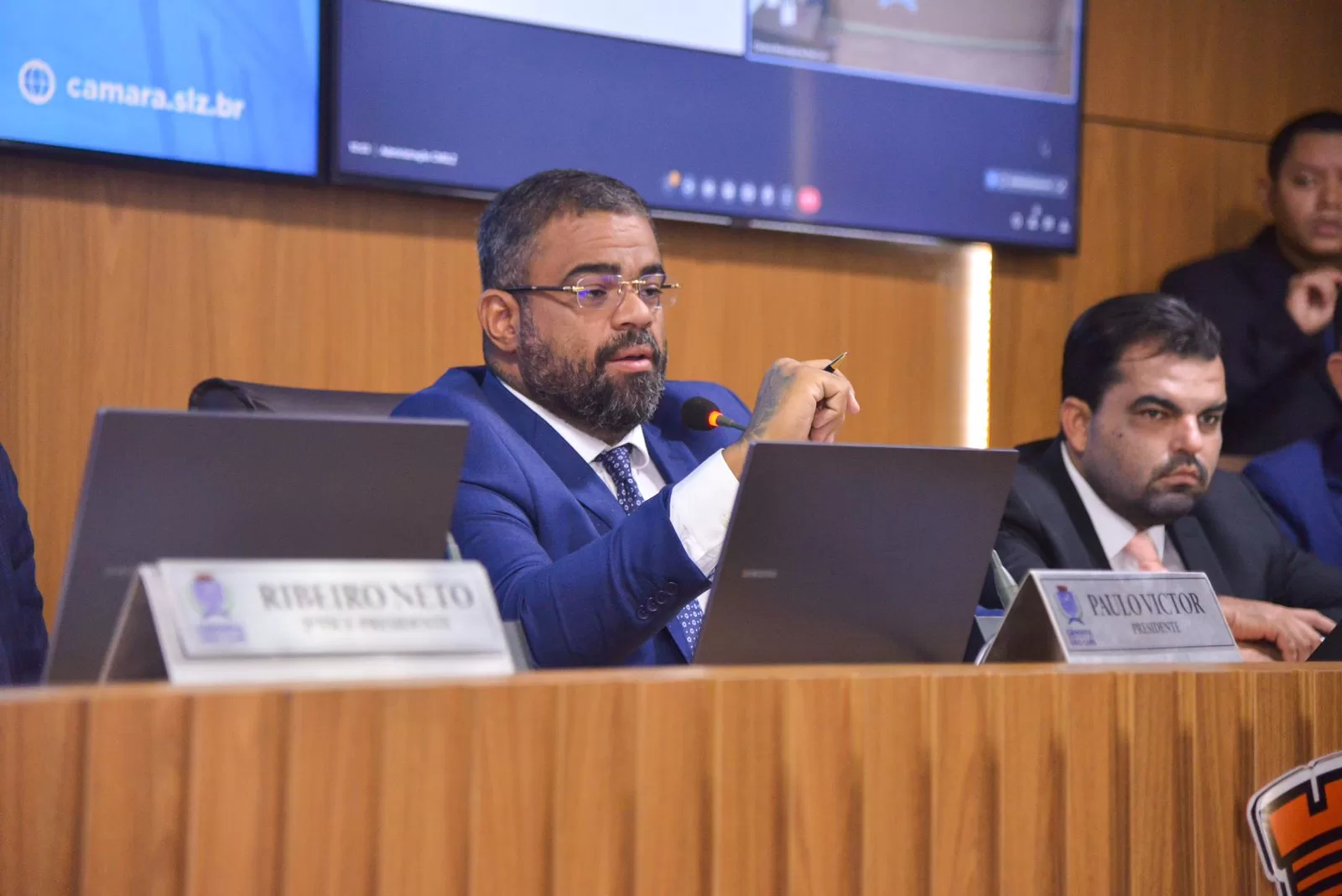 1c10907f-840e-428f-bb82-2be8944e2117