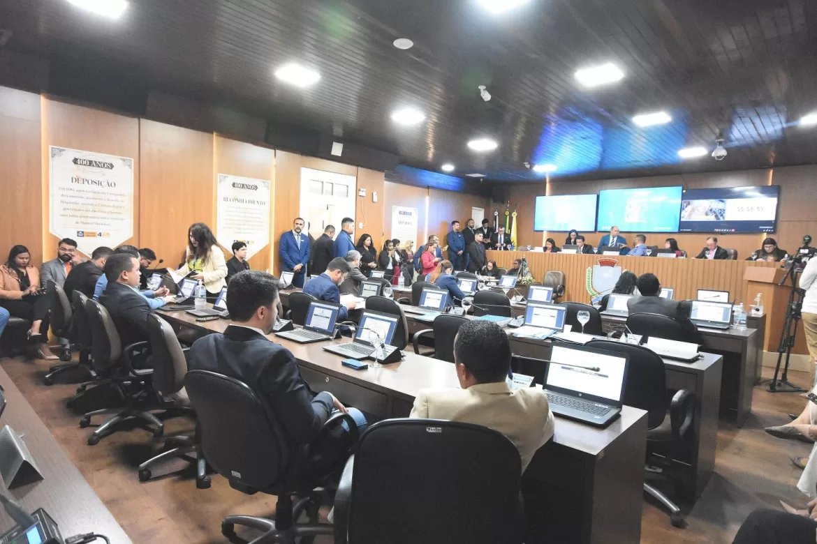 Sessão para votar orçamento da Prefeitura de São Luís é suspensa após decisão judicial