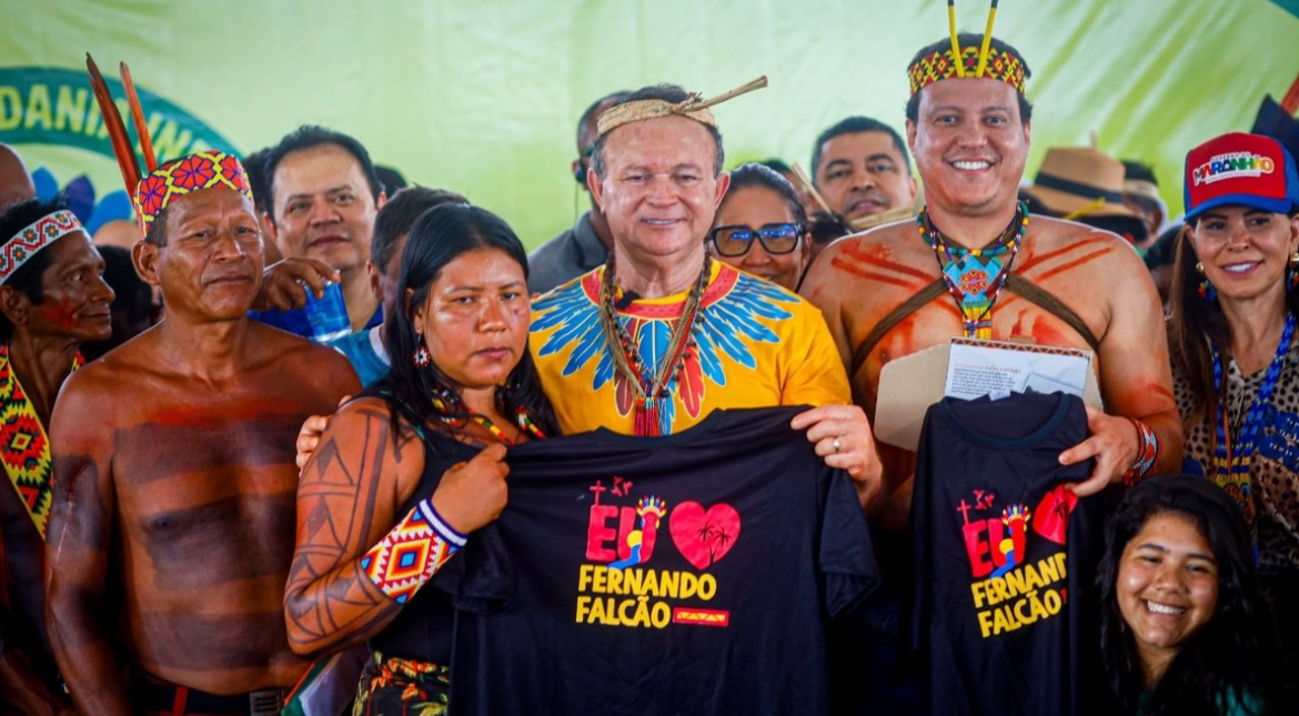Vídeo: Governador Carlos Brandão e Felipe Camarão entregam a maior escola indígena do estado na Aldeia Escalvado