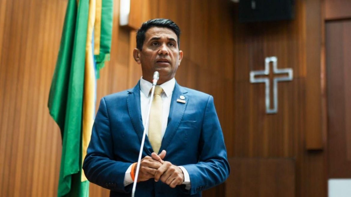Nota de esclarecimento do Deputado Estadual Wellington do Curso